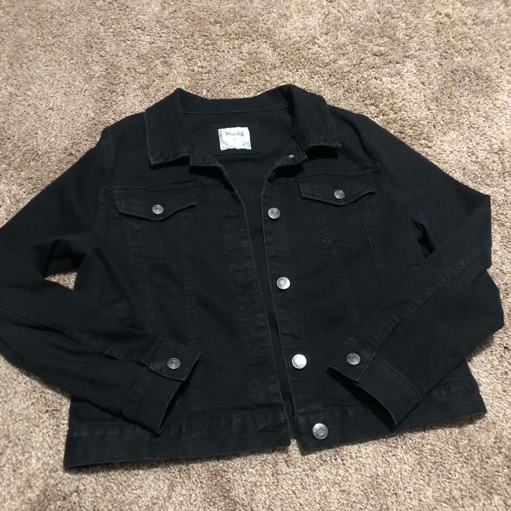 3/$25 💓 black denim jacket